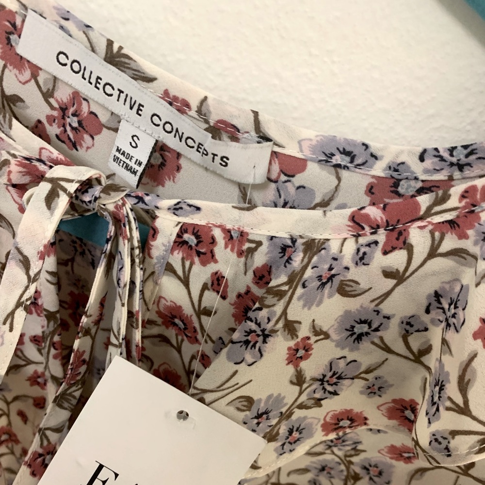 Britt Floral Short Sleeve Top - Picture 3 of 5